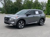 Used 2021 Nissan Rogue Platinum image 3