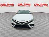 Used 2023 Toyota Camry SE image 3