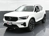 New 2025 Volvo XC40 B5 Plus w/ Climate Package image 5