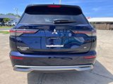 New 2025 Mitsubishi Outlander SE image 4