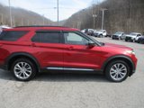 Certified 2022 Ford Explorer XLT w/ Equipment Group 202A image 3