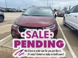 Used 2023 Chrysler Pacifica Limited w/ Uconnect Theater Family Group image 2