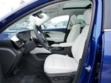 New 2025 Buick Envision Avenir image 3