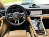 Used 2018 Porsche Panamera image 2