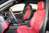 Used 2025 Porsche Cayenne image 5