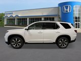 New 2025 Honda Pilot Touring image 2