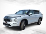 New 2025 Mitsubishi Outlander SE image 3