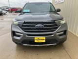 Used 2022 Ford Explorer XLT w/ Equipment Group 202A image 2