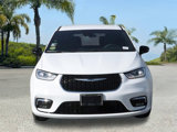 New 2025 Chrysler Pacifica Select image 3