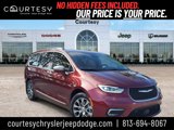 Used 2022 Chrysler Pacifica Pinnacle image 1