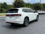 Used 2024 Volkswagen Atlas SEL Premium R-Line image 4