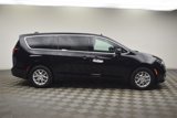 New 2025 Chrysler Pacifica Select image 3