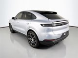 Used 2024 Porsche Cayenne Coupe image 3