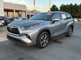 Certified 2024 Toyota Highlander XLE image 2