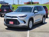 Used 2024 Toyota Grand Highlander XLE image 3