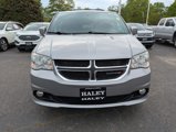 Used 2018 Dodge Grand Caravan SXT image 3