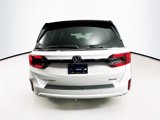 Used 2025 Honda Odyssey Touring image 3