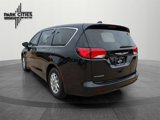 Used 2022 Chrysler Voyager LX image 5