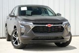 Used 2025 Chevrolet Trax RS w/ Sunroof Package image 2
