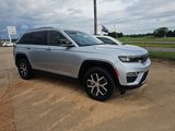 Certified 2024 Jeep Grand Cherokee Limited image 3