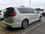 Used 2021 Chrysler Pacifica Pinnacle image 5