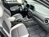 Used 2022 Hyundai Kona SE image 5