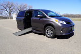 Used 2020 Toyota Sienna image 2