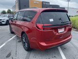 New 2025 Chrysler Pacifica Select w/ Uconnect Theater Family Group image 5