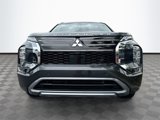 New 2025 Mitsubishi Outlander SEL image 2