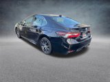 Used 2022 Toyota Camry SE image 3