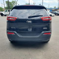 Used 2017 Jeep Cherokee Latitude w/ Cold Weather Group image 5