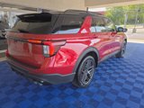 Used 2025 Ford Explorer ST image 6