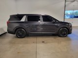 Used 2025 Kia Carnival image 3