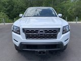 Used 2024 Nissan Frontier SV image 3