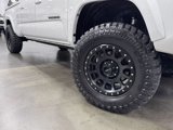 Used 2020 Toyota Tacoma TRD Off-Road image 2