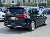New 2026 Chrysler Pacifica Select image 2