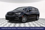 New 2026 Chrysler Pacifica Select image 2