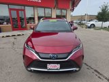 Used 2023 Toyota Venza XLE image 2