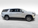 New 2025 Chevrolet Suburban Premier image 4