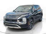 Used 2024 Mitsubishi Outlander SE image 2