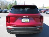 Used 2023 Kia Sorento LX image 5