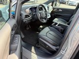 New 2025 Chrysler Pacifica Select image 4