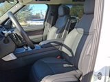 New 2025 Land Rover Range Rover Long Wheelbase SE image 3