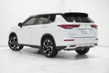Used 2022 Mitsubishi Outlander SE image 5