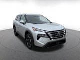 Used 2024 Nissan Rogue SV image 3