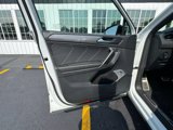 Used 2022 Volkswagen Tiguan SE R-Line image 6