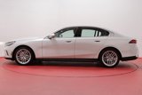 Used 2024 BMW 530i image 2