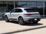 Certified 2025 Porsche Macan image 3