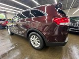 Used 2016 Kia Sorento LX w/ LX Convenience Package image 4