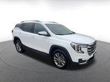Used 2024 GMC Terrain SLT image 2
